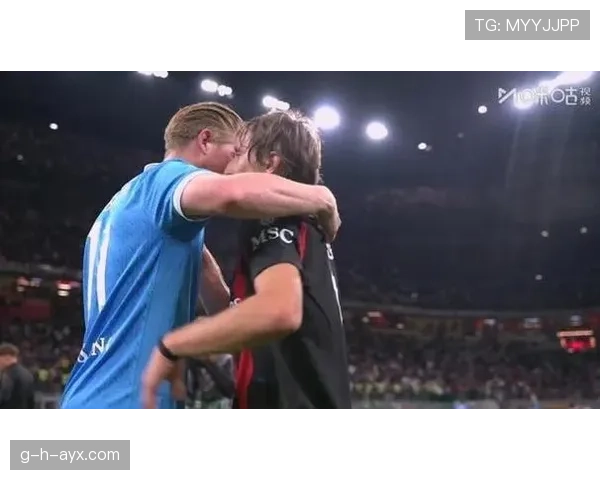 德布劳内与贝克汉姆：两代中场大师的控场艺术引热议